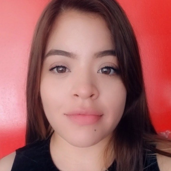 Meet your Posher, Graciela - Picture 1 of 1